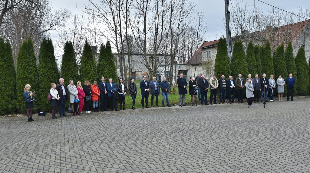 [FOTO/WIDEO] Szybowice oficjalnie z kanalizacją sanitarną