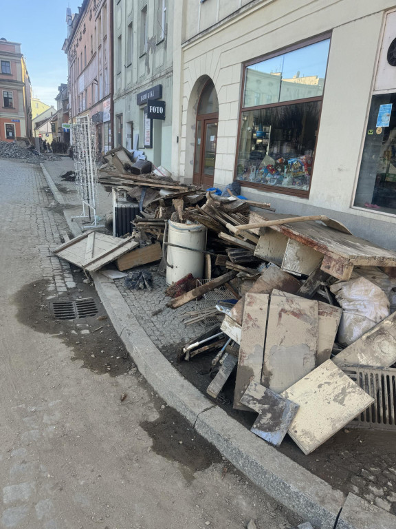 Głuchołazy. Krajobraz po bitwie [FOTO/WIDEO]