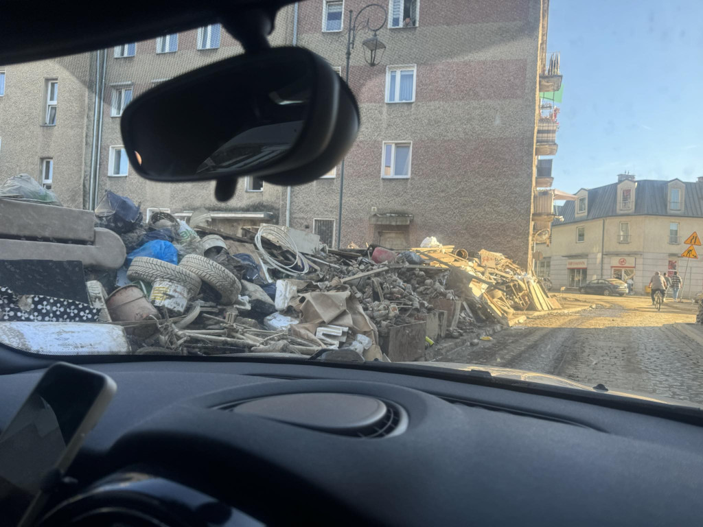 Głuchołazy. Krajobraz po bitwie [FOTO/WIDEO]