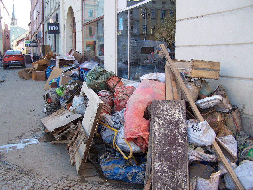 Głuchołazy. Krajobraz po bitwie [FOTO/WIDEO]