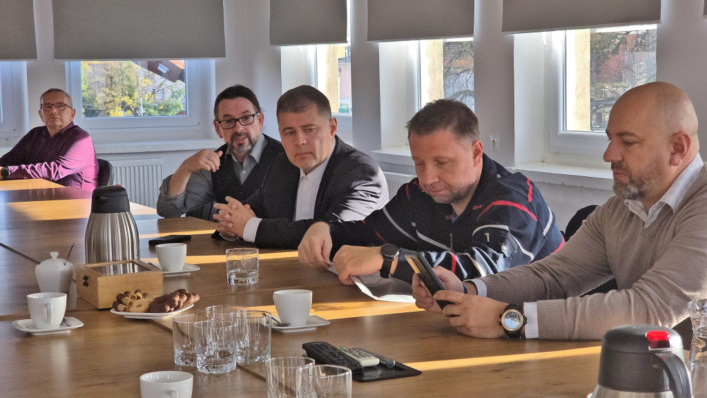 Szukają wsparcia dla prudnickiego Pioniera. Minister w zakładzie [FOTO/WIDEO]