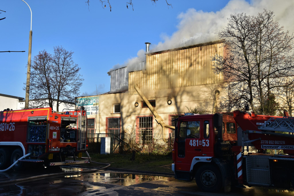 Pożar na Meblarskiej w Prudniku [FOTO/WIDEO] [AKTUALIZACJA]