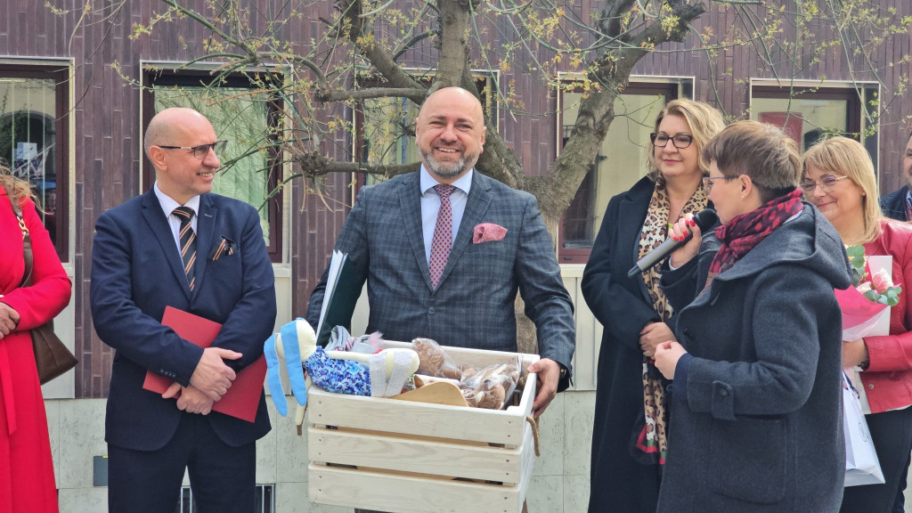 Nowatorski projekt w Prudniku. Seniorzy i młodzież razem