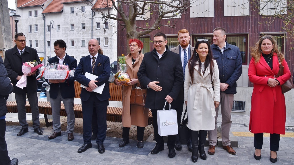 Nowatorski projekt w Prudniku. Seniorzy i młodzież razem