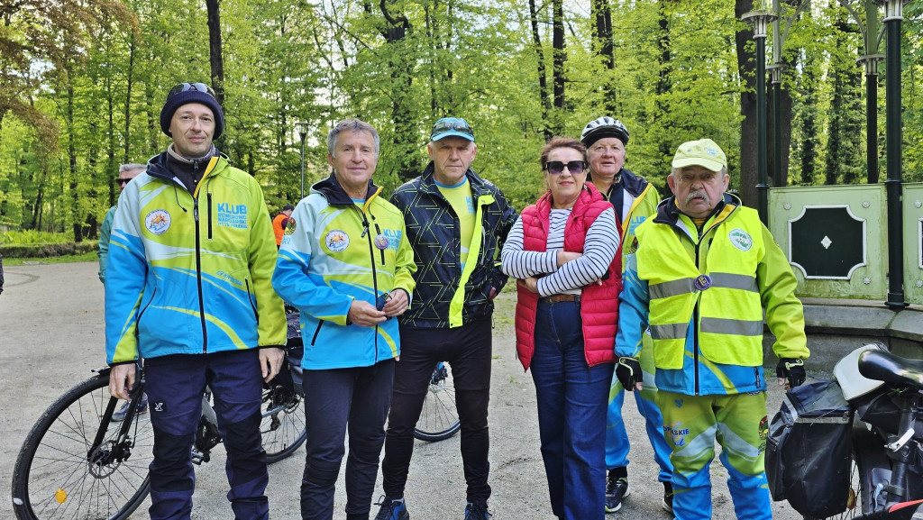 Jubileuszowe wspomnienie Szozdy i Surmińskiego na rowerach [FOTO/WIDEO]