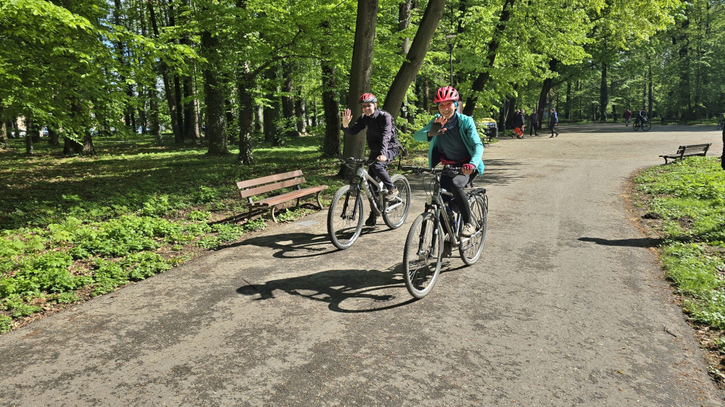 Jubileuszowe wspomnienie Szozdy i Surmińskiego na rowerach [FOTO/WIDEO]
