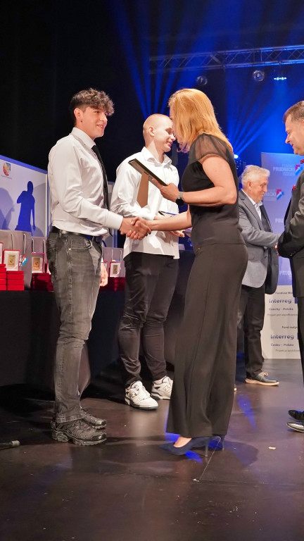 Laury dla najpopularniejszych sportowców,  trenera i działacza [FOTO]