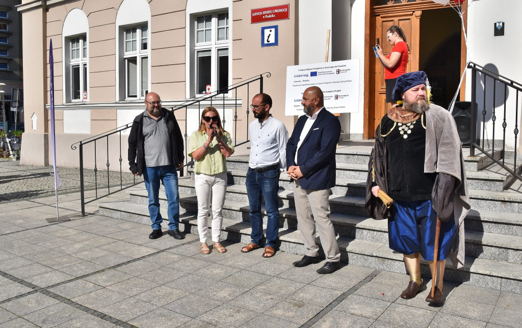 Spotkanie z Wokiem i Białą Damą - przygoda na miejskim szlaku w Prudniku [FOTO/WIDEO]