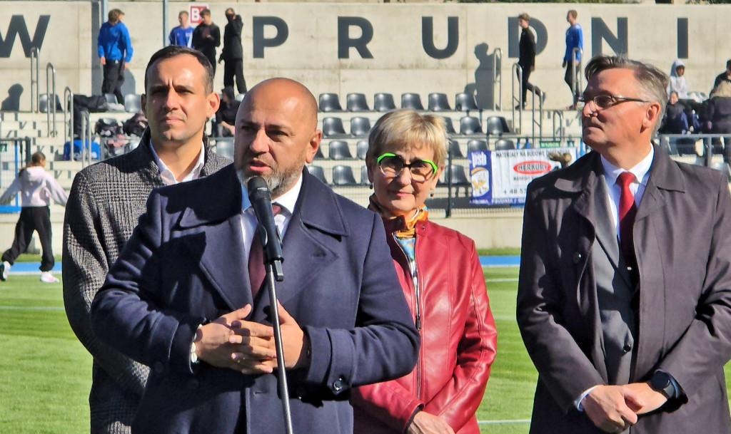 Wielkie otwarcie stadionu w Prudniku [FOTO/WIDEO]