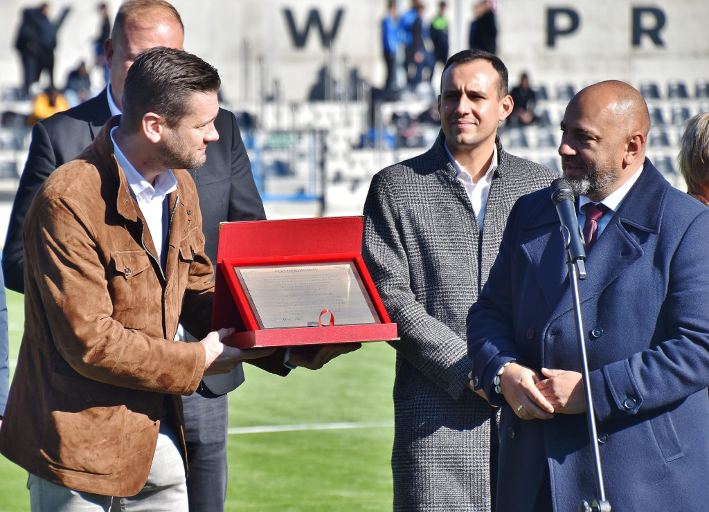 Wielkie otwarcie stadionu w Prudniku [FOTO/WIDEO]