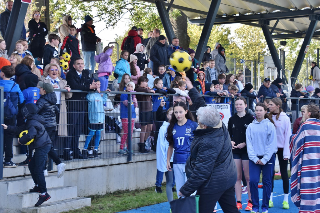Wielkie otwarcie stadionu w Prudniku [FOTO/WIDEO]