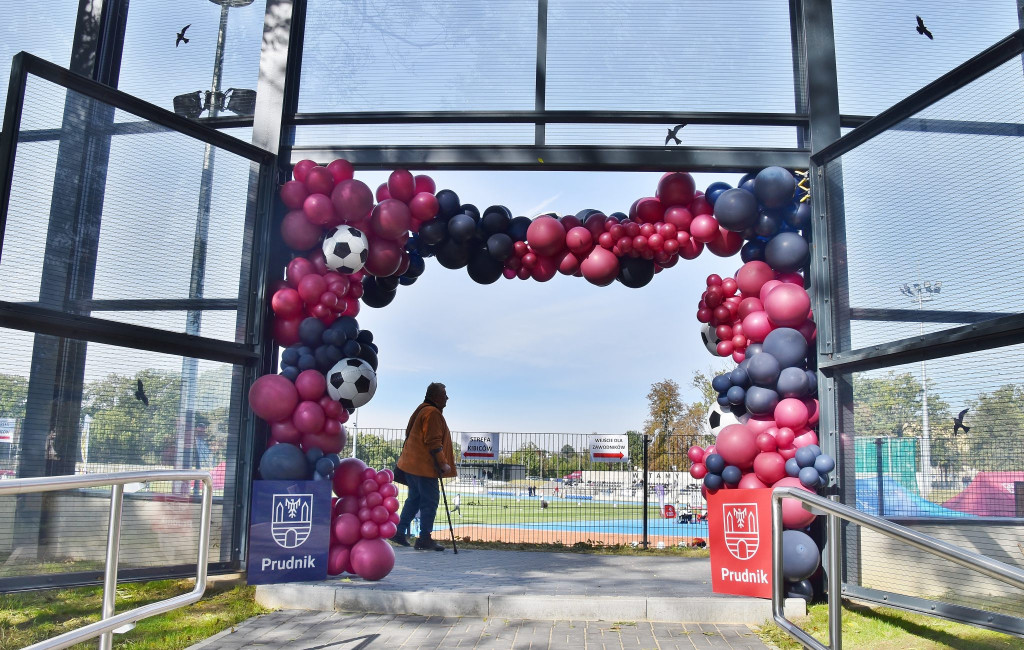 Wielkie otwarcie stadionu w Prudniku [FOTO/WIDEO]