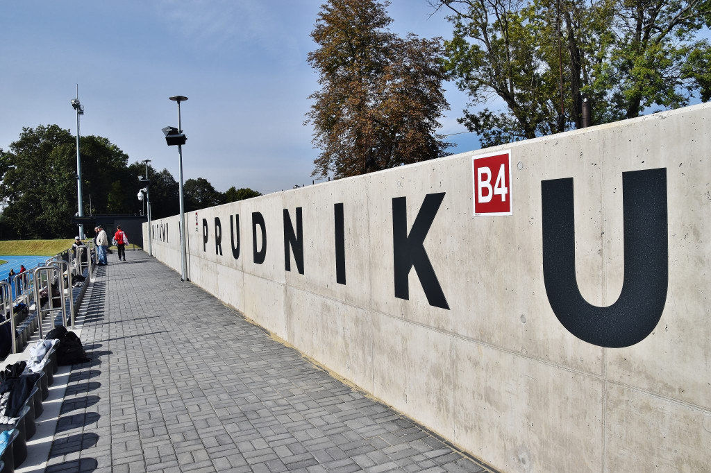 Wielkie otwarcie stadionu w Prudniku [FOTO/WIDEO]