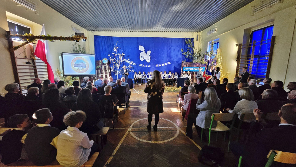 80 lat SP w Szybowicach. Szkoła z tradycją i sukcesami [FOTO/WIDEO]