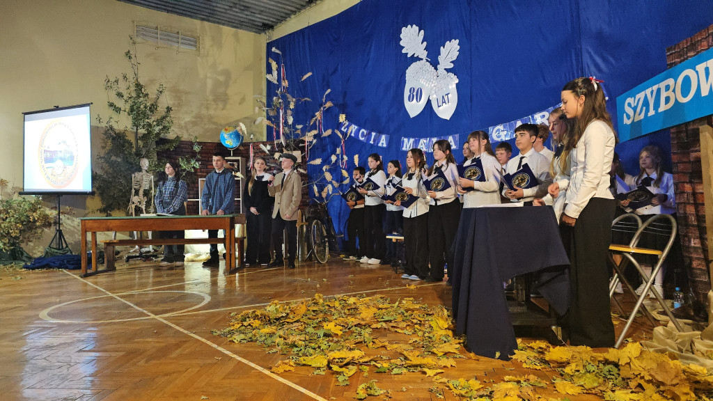 80 lat SP w Szybowicach. Szkoła z tradycją i sukcesami [FOTO/WIDEO]