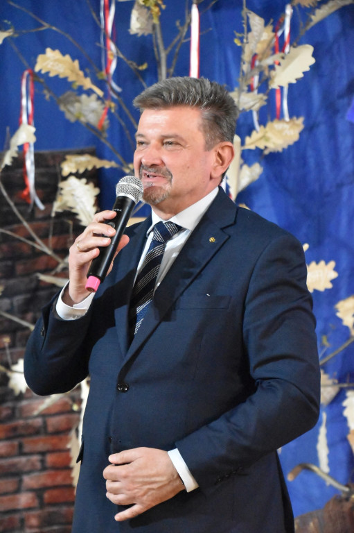 80 lat SP w Szybowicach. Szkoła z tradycją i sukcesami [FOTO/WIDEO]