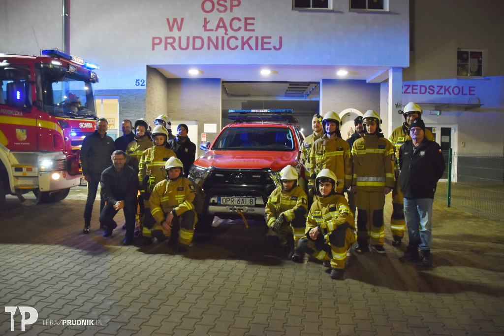 Powitanie nowego pojazdu OSP Łąka Prudnicka