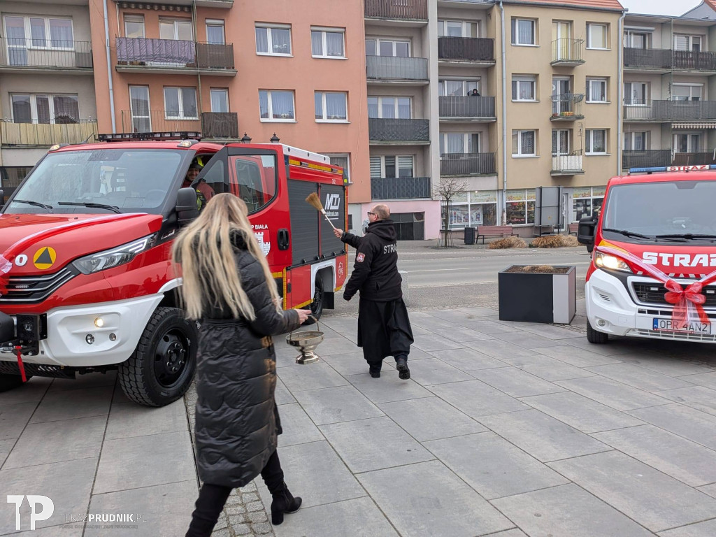 Cztery pojazdy dla OSP w gminie Biała
