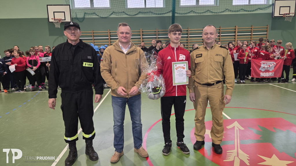 Młodzieżowe zawody pożarnicze w Strzeleczkach