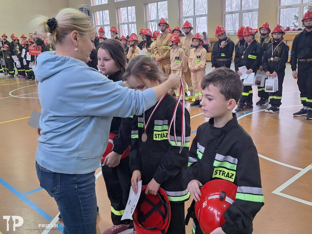 I Gminne Halowe Zawody Młodzieżowych Drużyn Pożarniczych Gminy Biała
