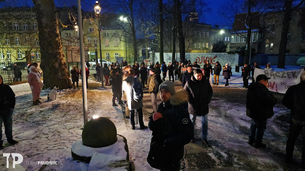 Spotkanie z Bąkiewiczem i protest