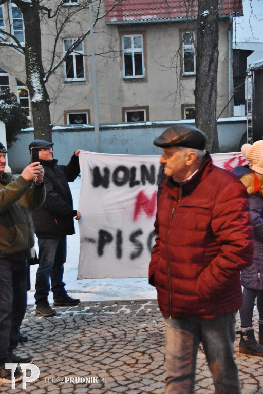 Spotkanie z Bąkiewiczem i protest