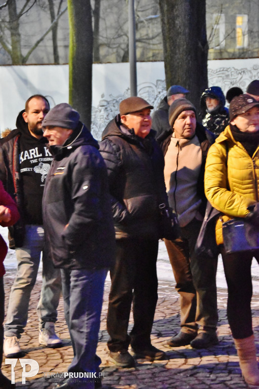 Spotkanie z Bąkiewiczem i protest