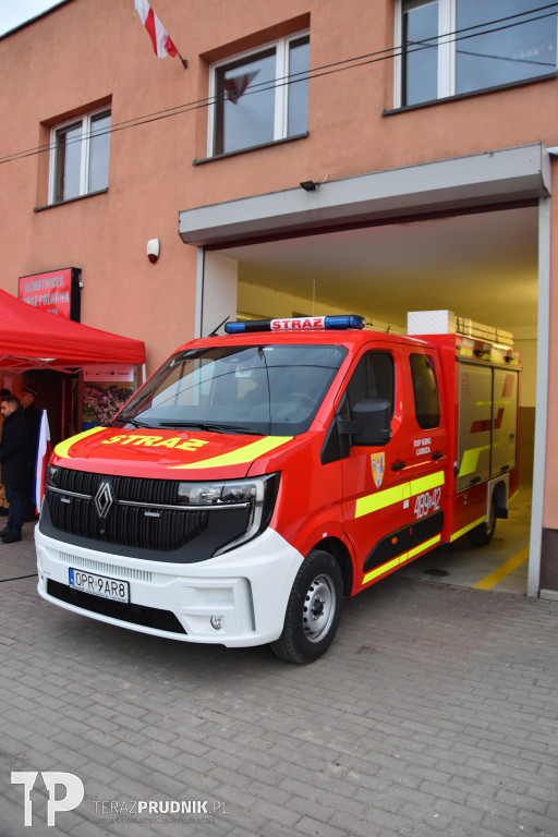Przywitanie nowych pojazdów w Lubrzy