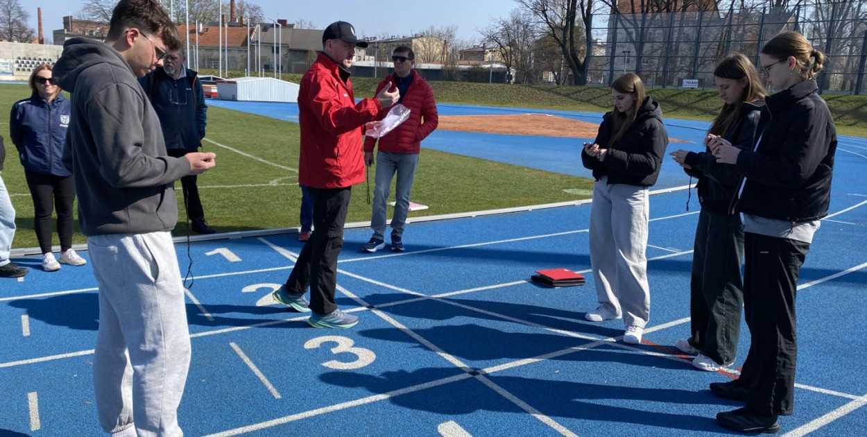 Kurs sędziów lekkoatletyki w Prudniku