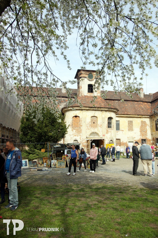 Giełda Staroci w Pałacu Rozkochów