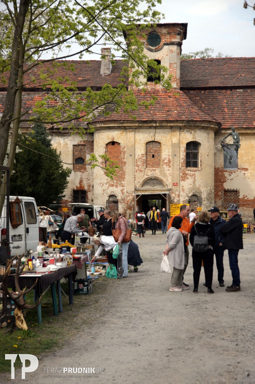 Giełda Staroci w Pałacu Rozkochów