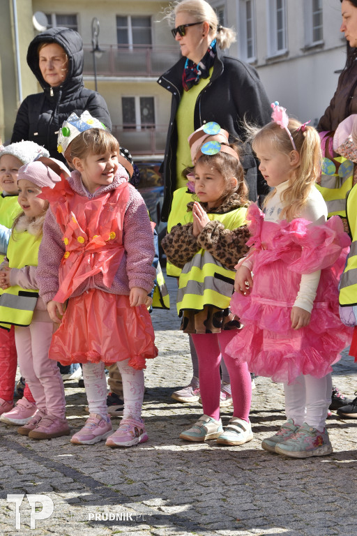 Przedszkolaki z pokazem ekomody