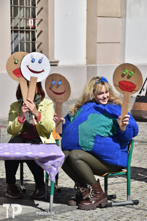 Przedszkolaki z pokazem ekomody