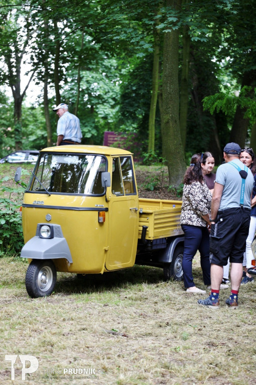 IV Zlot Starych Pojazdów RozkoOldCars
