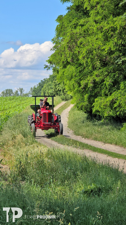 IV Zlot Starych Pojazdów RozkoOldCars