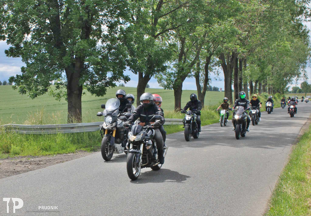 Rycerski Zlot Motocyklowy i prawie Old-Rol