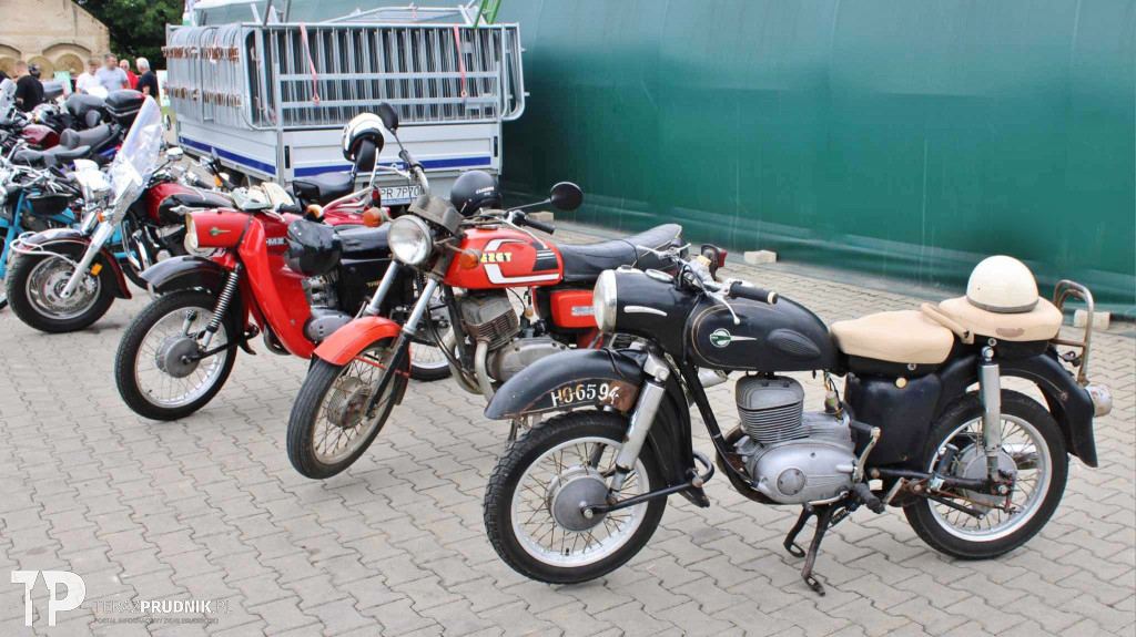Rycerski Zlot Motocyklowy i prawie Old-Rol