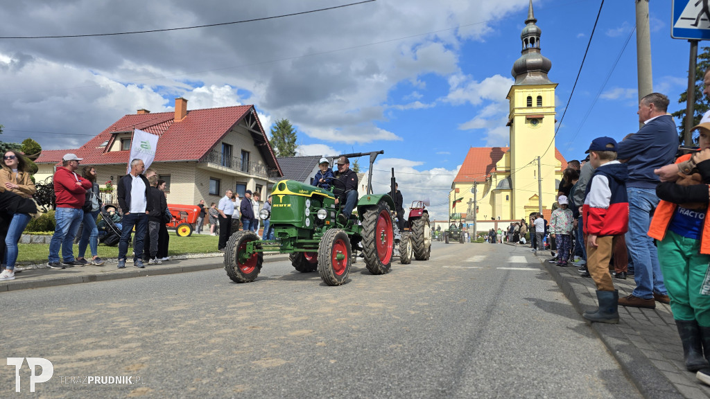 VIII Zlot Zabytkowych Ciągników OLD-ROL w Solcu