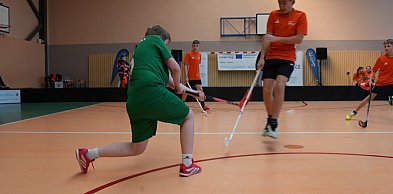 Sportowe emocje w Walcach – V Turniej Unihokeja