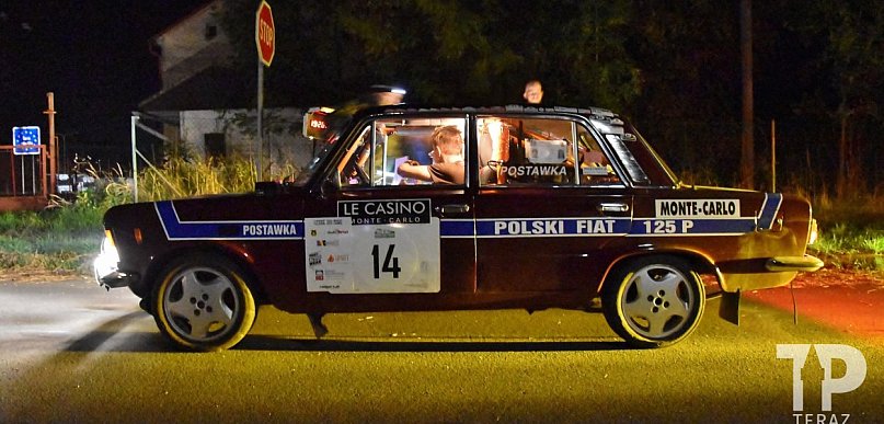[FOTO/WIDEO] Rajd w nieznane zabytkowymi samochodami