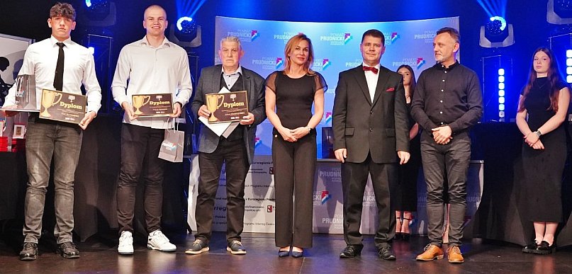 Laury dla najpopularniejszych sportowców,  trenera i działacza [FOTO]
