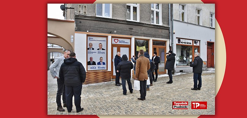 Biuro parlamentarne hucznie otwarte, a kiedy dyżury?