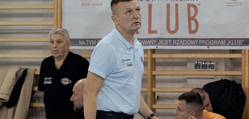 Smyk nadal niepewny utrzymania