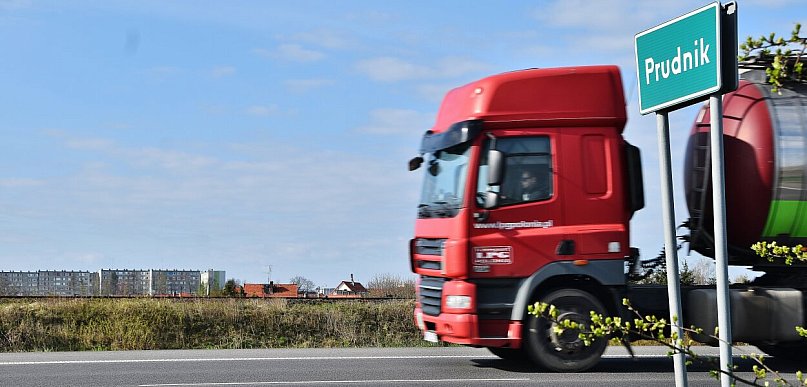 Prudnik i Głogówek zawalone samochodami